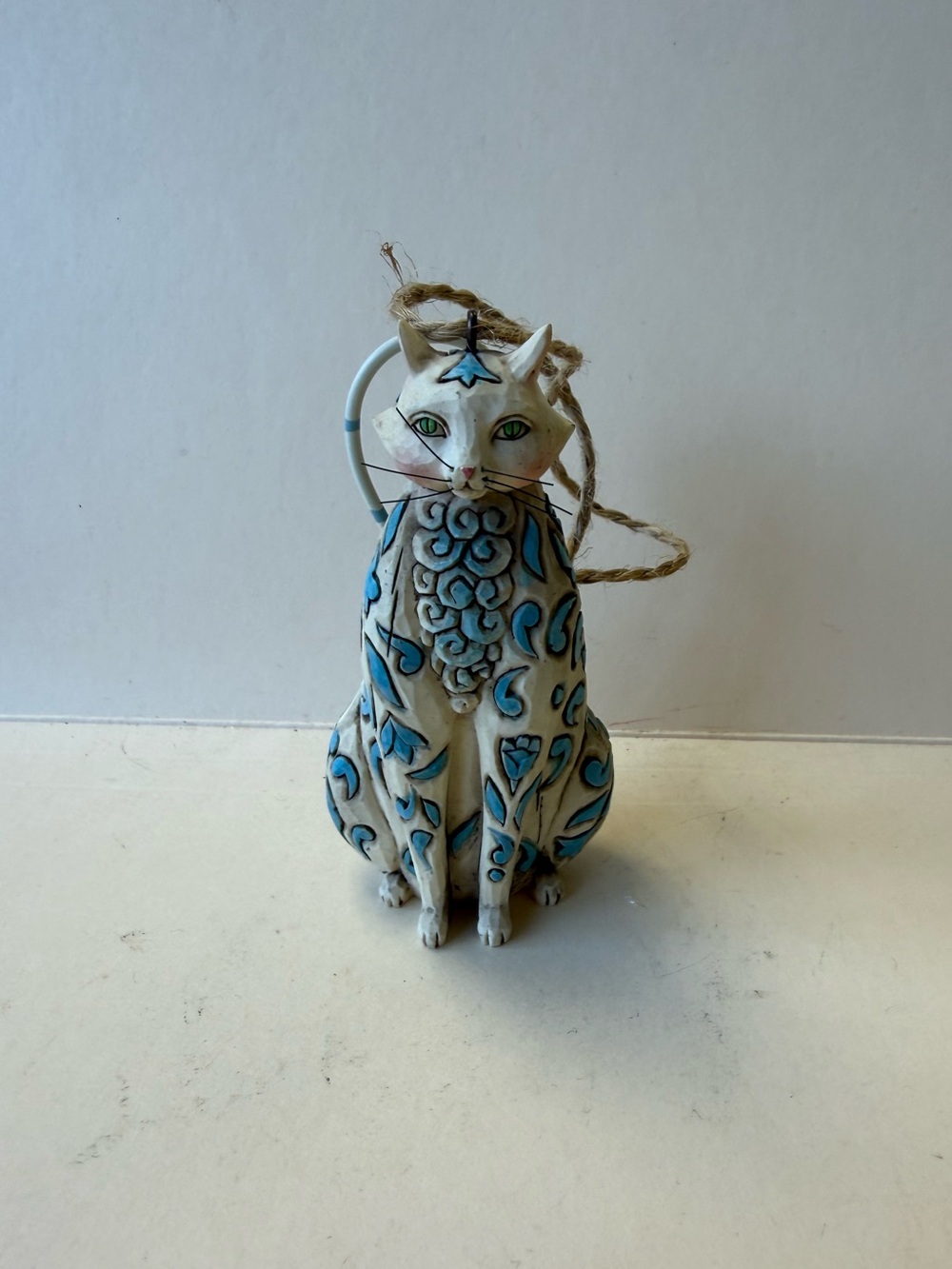 Jim Shore Heartwood Creek Blue White Cat Christmas Ornament 2009